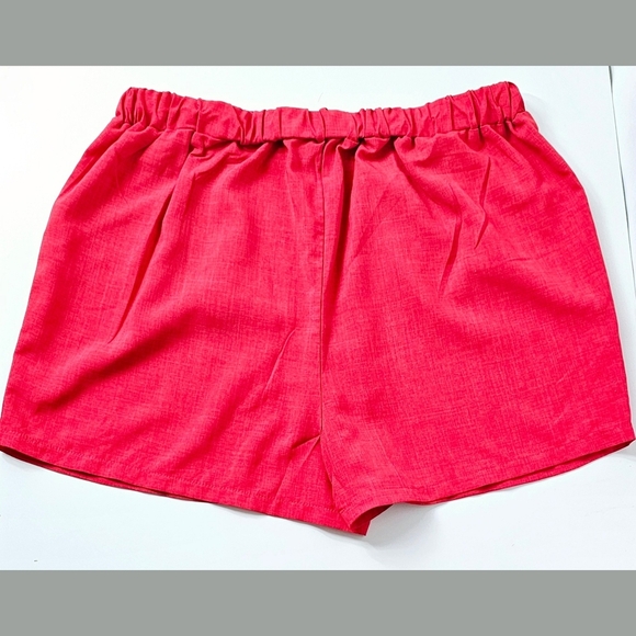 Large Red Casual Shorts - Picture 3 of 3